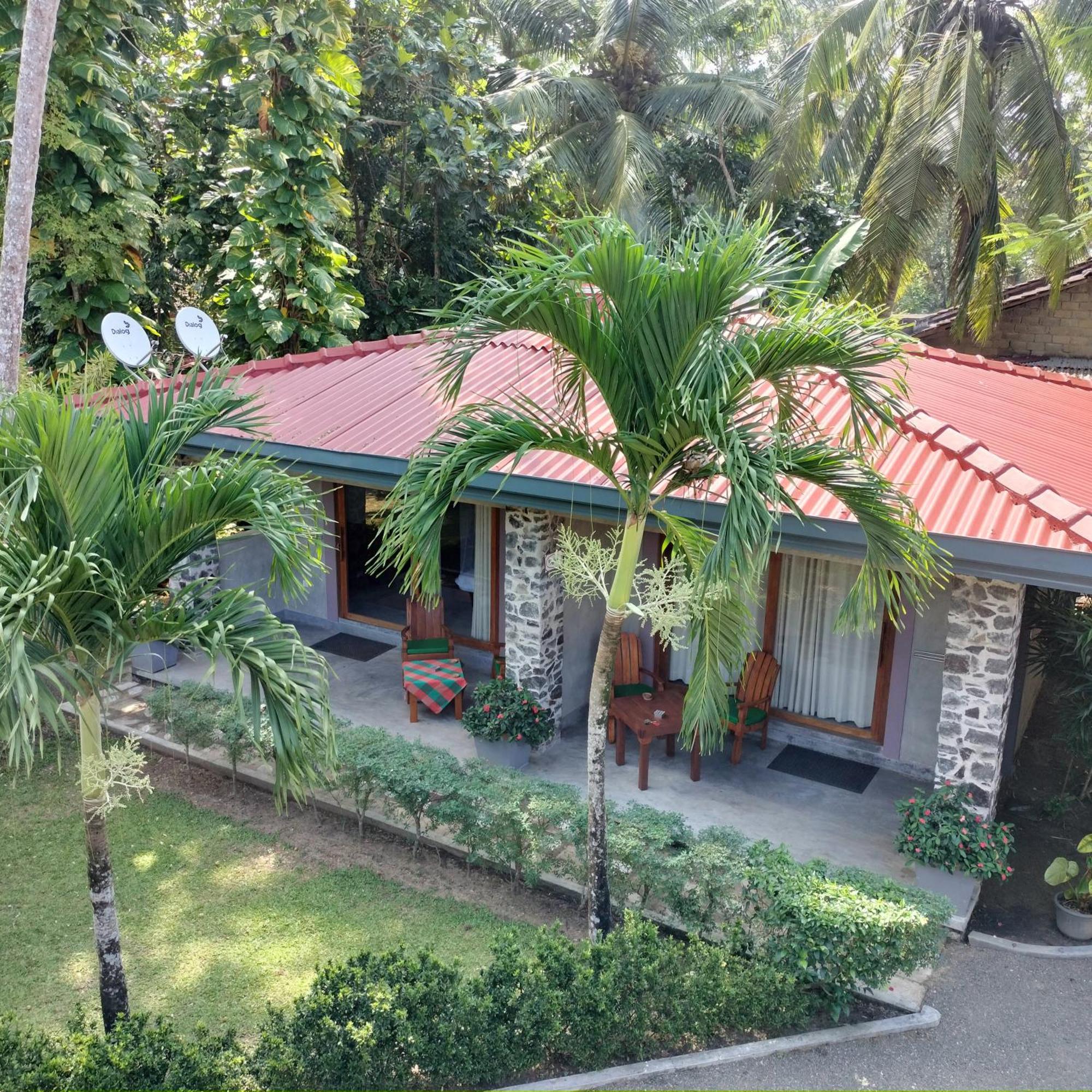 Avalon Village Resort Induruwa Luaran gambar